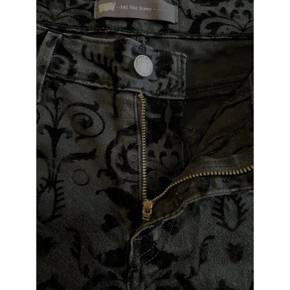Levi's Mid Rise Skinny Jeans W 32 Black Velvet Burnout Damask Baroque Goth Edgy - Picture 4 of 4